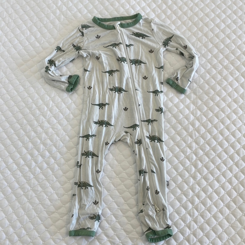 Kyte Baby | long sleeve romper | dino | 12 - 18 mo